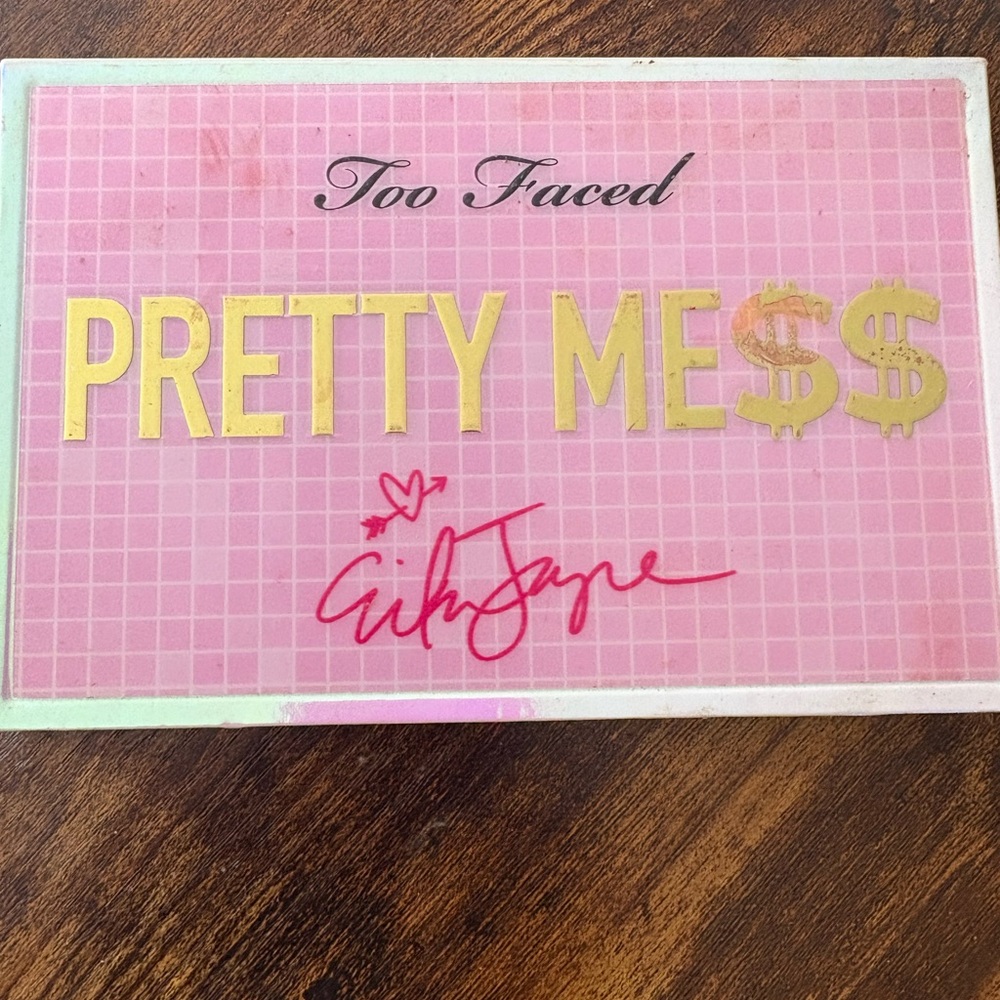 Too Faced Pretty Mess Eyeshadow Palette